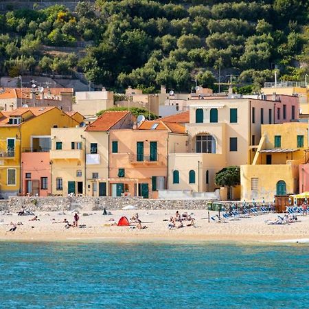 Appartamento Albatros Savona Esterno foto
